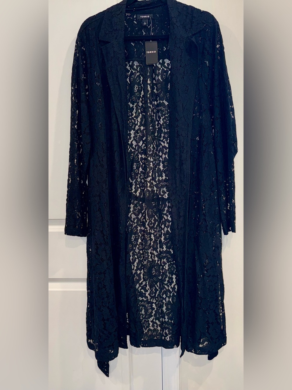 Torrid Black Lace LongTrench size 2
Fall Winter Halloween NWT